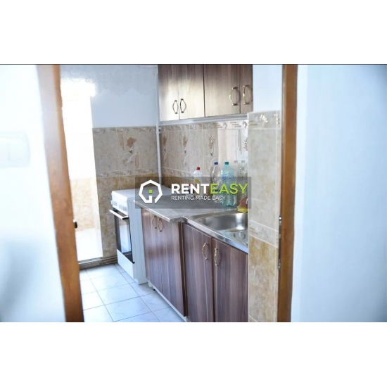 Apartament decomandat cu 2 camere de inchiriat in zona Centrala - Targu Cucu