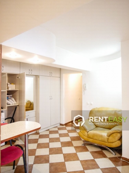 Apartament cu 3 camere de inchiriat in Centru - zona Piata Unirii