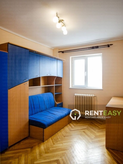 Apartament decomandat cu 3 camere de inchiriat situat in Centru - zona Independentei