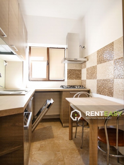 Prima Inchiriere! Apartament cu 2 camere in zona UMF