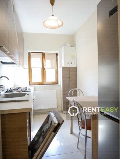 Prima Inchiriere! Apartament cu 2 camere in zona UMF