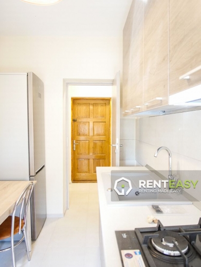 Prima Inchiriere! Apartament cu 2 camere in zona UMF