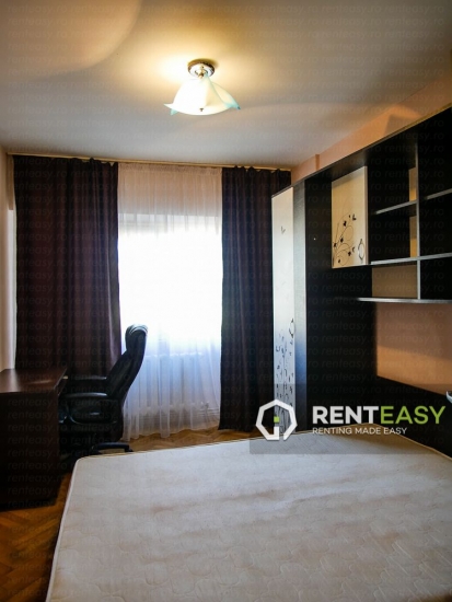 Apartament cu 4 camere de inchiriat in zona Garii - Mc`Donald`s