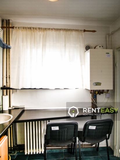 Apartament spatios cu o camera de inchiriat in zona Centrala - Piata Unirii