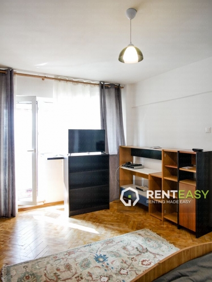 Apartament spatios cu o camera de inchiriat in zona Centrala - Piata Unirii