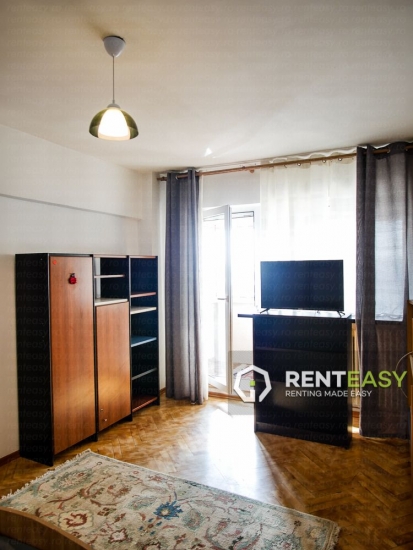 Apartament spatios cu o camera de inchiriat in zona Centrala - Piata Unirii