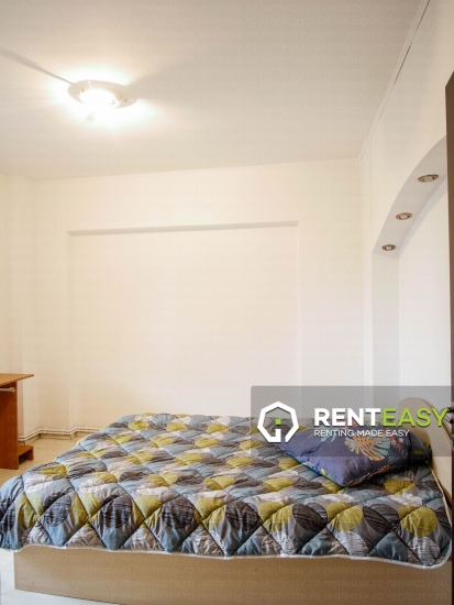Apartament cu 4 camere de inchiriat in zona Moldova Mall