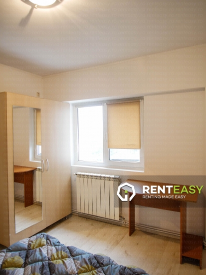 Apartament cu 4 camere de inchiriat in zona Moldova Mall