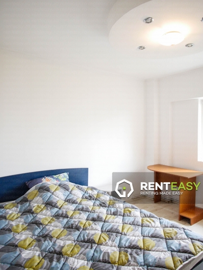 Apartament cu 4 camere de inchiriat in zona Moldova Mall