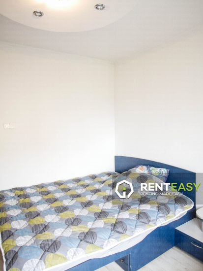 Apartament cu 4 camere de inchiriat in zona Moldova Mall