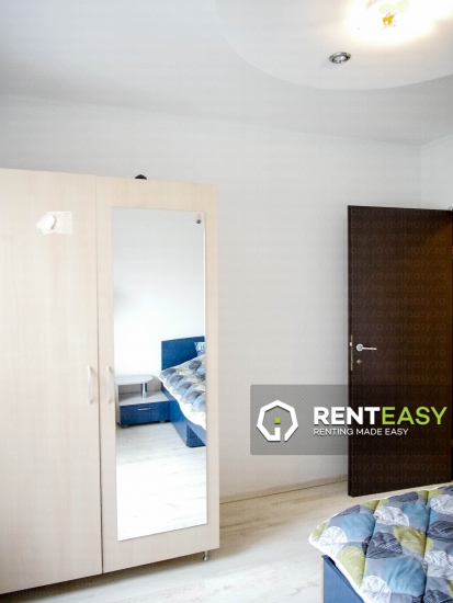 Apartament cu 4 camere de inchiriat in zona Moldova Mall