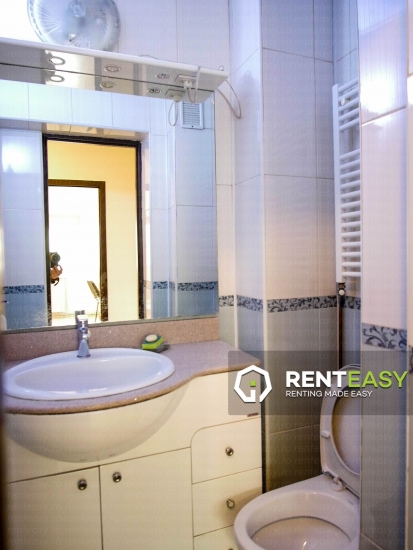 Apartament cu 4 camere de inchiriat in zona Moldova Mall