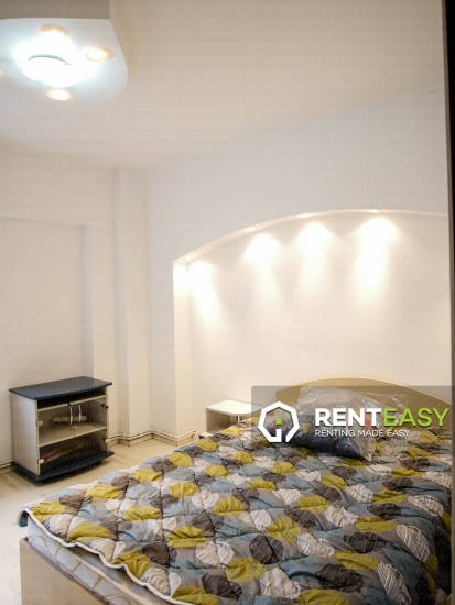 Apartament cu 4 camere de inchiriat in zona Moldova Mall