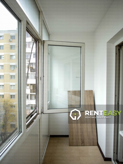 Apartament cu 4 camere de inchiriat in zona Moldova Mall