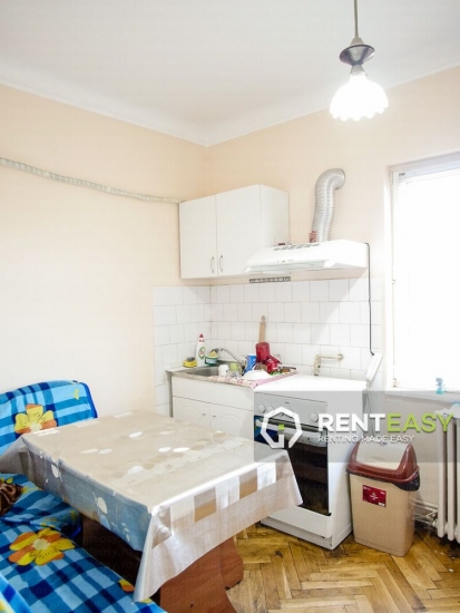Apartament cu 2 camere de inchiriat in zona UMF