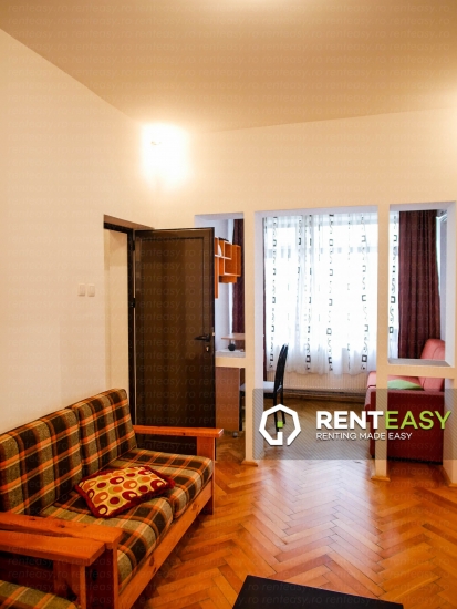 Apartament cu 2 camere de inchiriat in Centru zona BCU