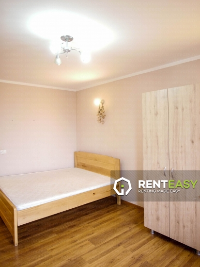 De inchiriat! Vila cu 4 camere situata in zona Tatarasi