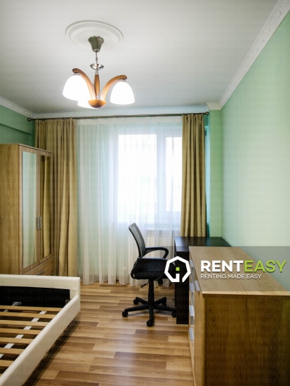 Prima inchiriere!Apartament cu 3 camere situat in zona Centru - UMF