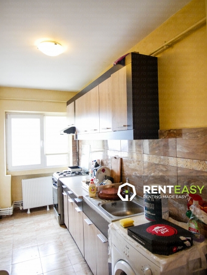 Apartament cu 2 camere de inchiriat situat pe Bulevardul Independentei