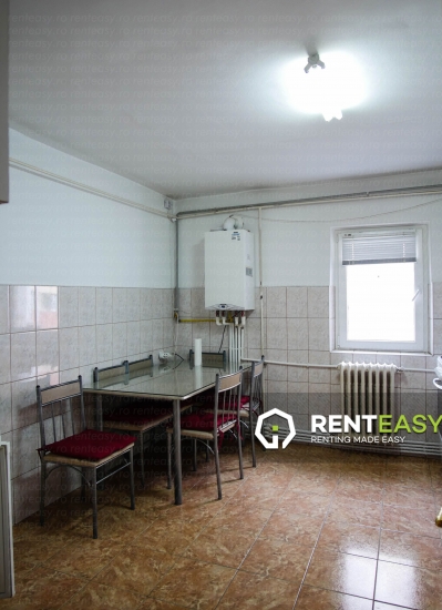 Apartament decomandat cu 2 camere de inchiriat situat in Iasi - zona Garii