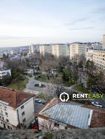 Apartament cu 3 camere de inchiriat in zona Centrala - Stefan cel Mare