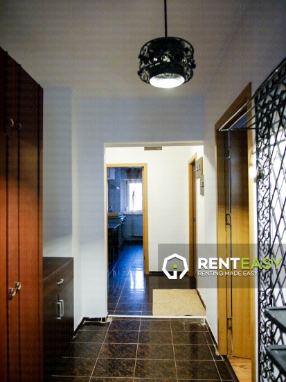 Apartament cu 3 camere de inchiriat in zona Centrala - Stefan cel Mare