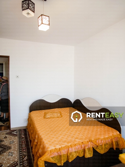Apartament cu 3 camere de inchiriat situat in zona Tatarasi
