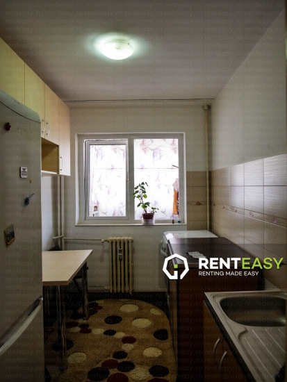 Apartament cu 3 camere de inchiriat situat in zona Tatarasi