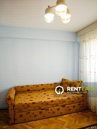Apartament cu 3 camere de inchiriat situat pe Bulevardul Anastasie Panu