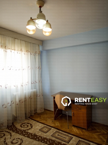 Apartament cu 3 camere de inchiriat situat pe Bulevardul Anastasie Panu
