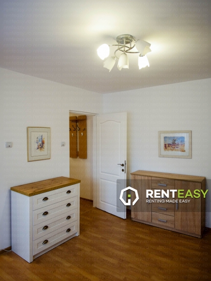 Apartament cu o camera situat in zona Podul de piatra