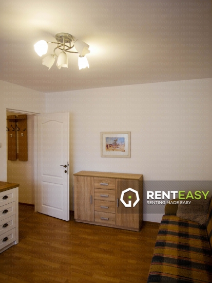 Apartament cu o camera situat in zona Podul de piatra