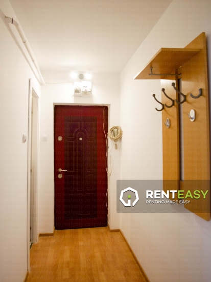 Apartament cu o camera situat in zona Podul de piatra