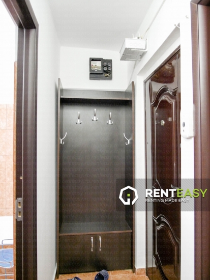 Apartament cu o camera situat in zona Podul de fier 