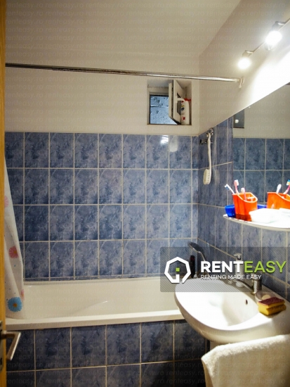 Apartament decomandat cu 3 camere de inchiriat in zona Palas 