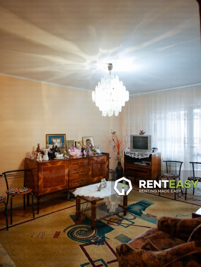 Apartament decomandat cu 3 camere de inchiriat in zona Palas 