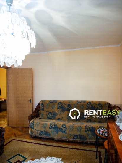 Apartament decomandat cu 3 camere de inchiriat in zona Palas 