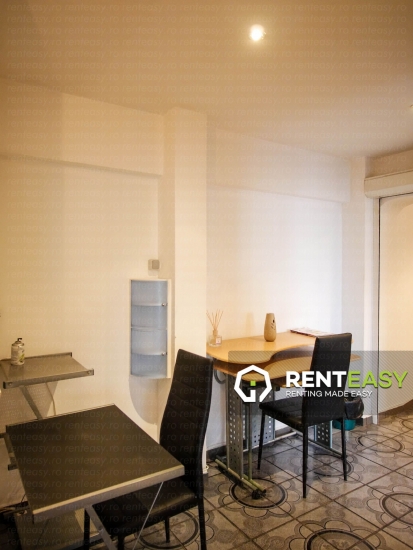 Apartament cu 2 camere de inchiriat situat in zona Centrala - Palas