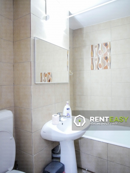 Apartament cu 2 camere de inchiriat situat in zona Tg. Cucu