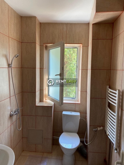 Apartament cu o camera de inchiriat situat in zona Garii