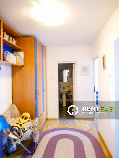 De inchiriat ! Apartament cu trei camere in zona Independentei