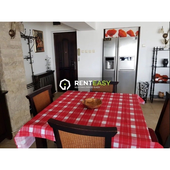 Apartament spatios cu 3 camere de inchiriat situat in zona Anastasie Panu