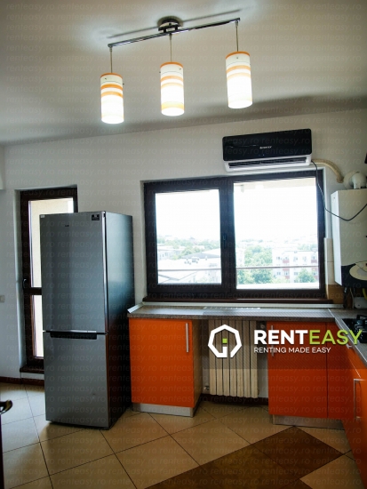 Apartament cu 3 camere de inchiriat in Bloc Nou -Podul de Fier