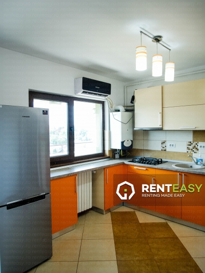 Apartament cu 3 camere de inchiriat in Bloc Nou -Podul de Fier