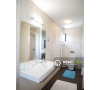 De inchiriat ! Apartament cu trei camere situat in zona Podu Ros