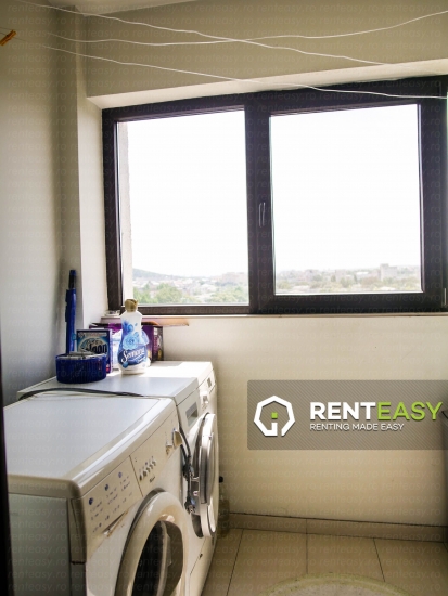 De inchiriat ! Apartament cu trei camere situat in zona Podu Ros