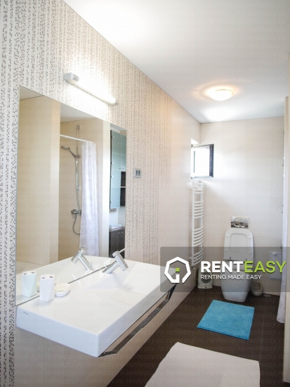 De inchiriat ! Apartament cu trei camere situat in zona Podu Ros