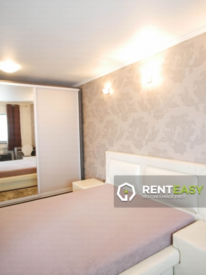 De inchiriat ! Apartament cu trei camere situat in zona Podu Ros