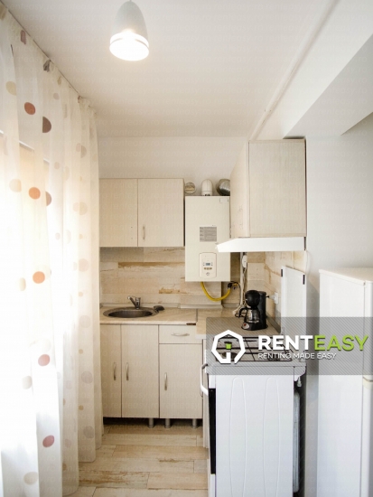 De inchiriat ! Apartament cu doua camere in bloc nou zona Podul de Fier
