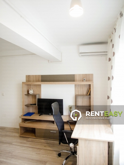 De inchiriat ! Apartament cu doua camere in bloc nou zona Podul de Fier